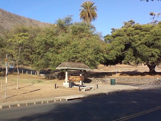 main entrance to Diamond Head Park